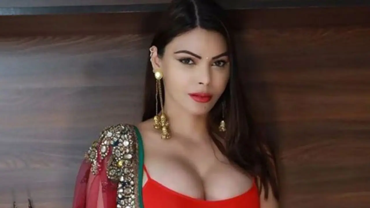 साजिद खान पर यौन शोषण का केस करने वाली एक्ट्रेस पर हनीट्रैप में फंसाने का आरोप, हुई बायकॉट की मांग