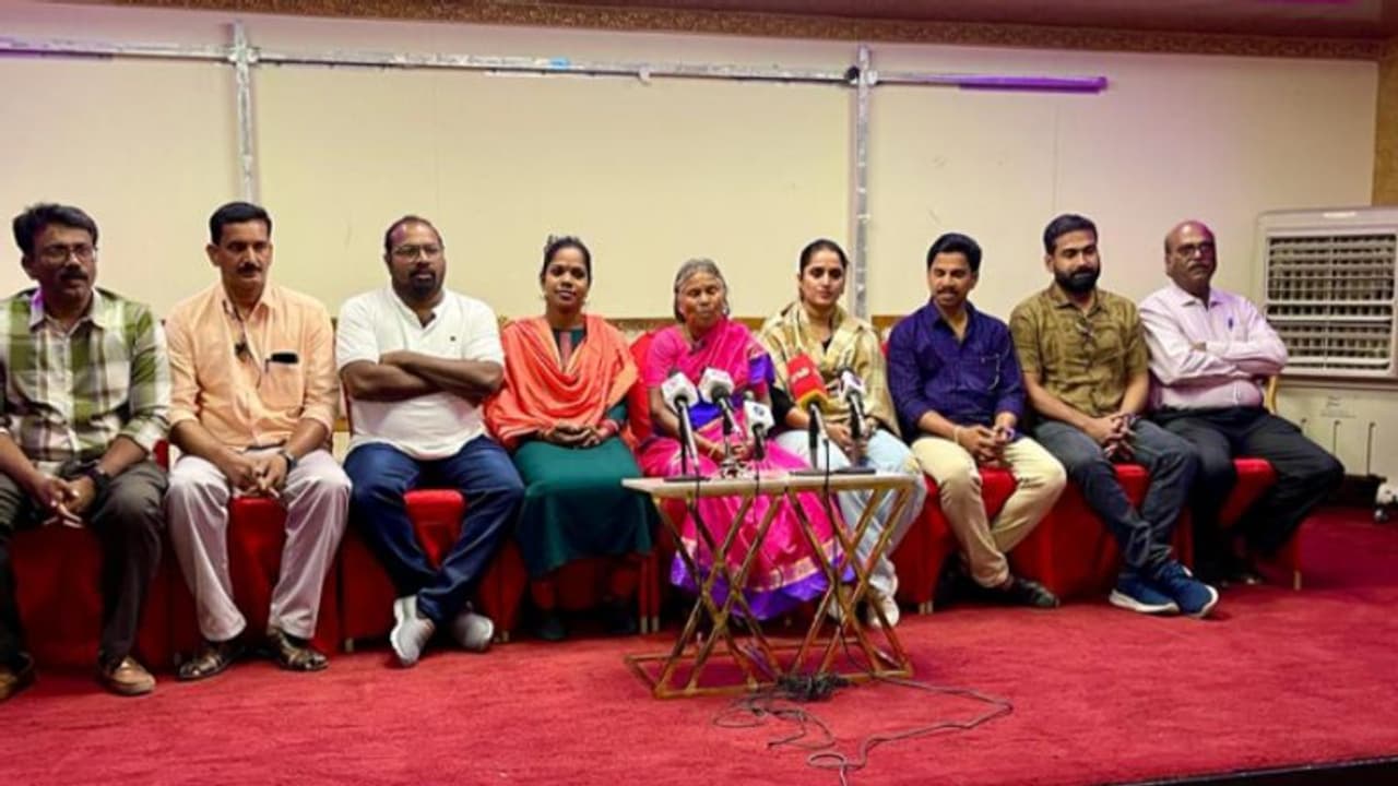 ദേശീയ ചലച്ചിത്ര പുരസ്കാര ജേതാക്കളായ നഞ്ചിയമ്മയും സുരഭി ലക്ഷ്മിയും സൗദി അറേബ്യയില്‍