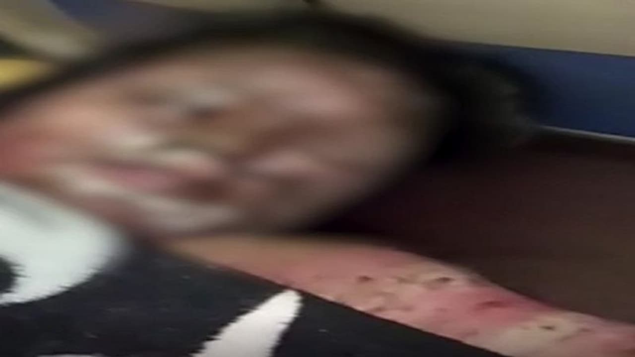 सहारनपुर: 6 माह पहले किया था प्रेम विवाह, मामूली सी बात पर पति ने सो रही पत्नी और गर्भवती सास को जिंदा जलाया सहारनपुर: 6 माह पहले किया था प्रेम विवाह, मामूली सी बात पर पति ने सो रही पत्नी और गर्भवती सास को जिंदा जलाया