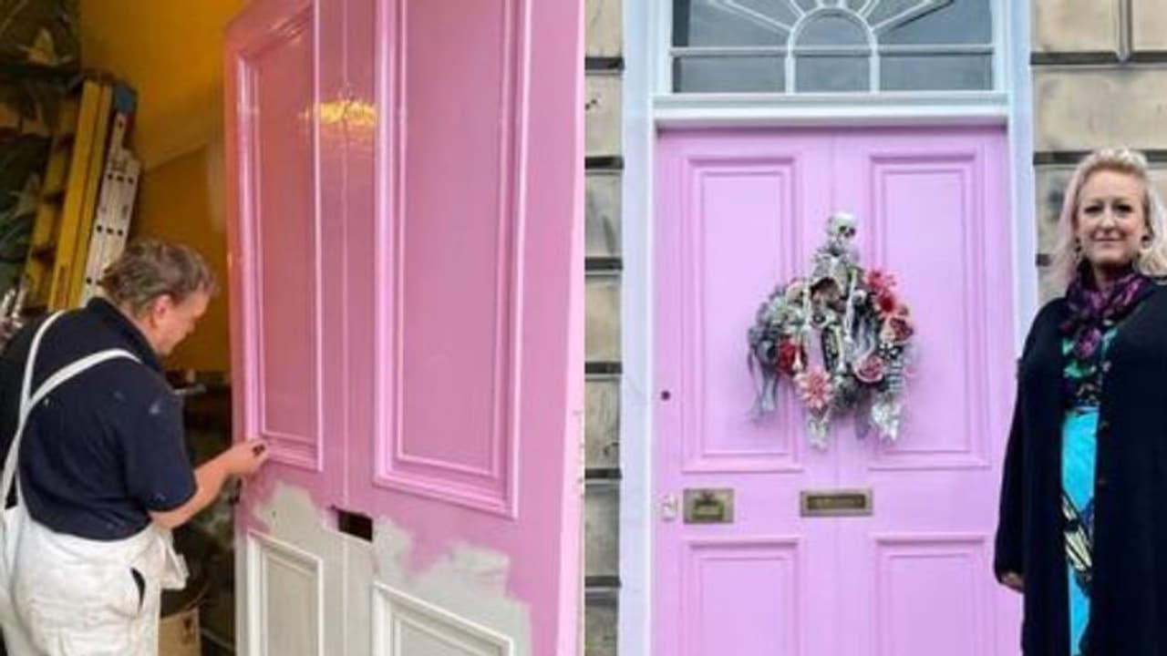 വീടിന്‍റെ കതകിന് പിങ്ക് നിറം നല്‍കി 48കാരി; വന്‍തുക പിഴയുമായി നഗരസഭ