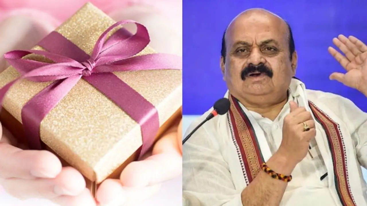 'പണം, മധുരം', സ്വീറ്റ് ബോക്സില് വീഴാതെ കര്ണ്ണാടകയിലെ മാധ്യമപ്രവര്ത്തകര്; മുഖ്യമന്ത്രിയുടെ ഗിഫ്റ്റ് മടക്കി 'പണം, മധുരം', സ്വീറ്റ് ബോക്സില് വീഴാതെ കര്ണ്ണാടകയിലെ മാധ്യമപ്രവര്ത്തകര്; മുഖ്യമന്ത്രിയുടെ ഗിഫ്റ്റ് മടക്കി