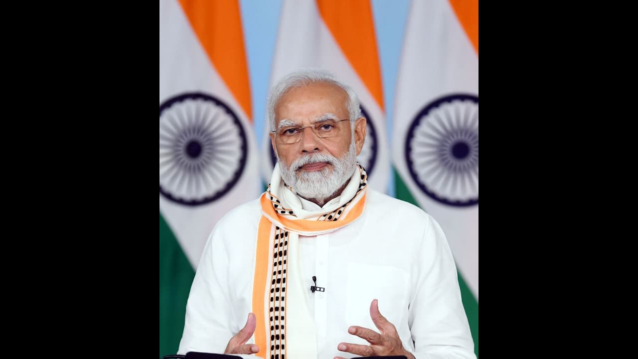 71 ஆயிரம் பேருக்கு வேலை! பணி நியமன ஆணை வழங்குகிறார் பிரதமர் மோடி 71 ஆயிரம் பேருக்கு வேலை! பணி நியமன ஆணை வழங்குகிறார் பிரதமர் மோடி