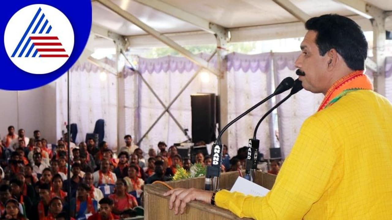 ಸಿದ್ದರಾಮಯ್ಯ ಖಳನಾಯಕ, ನರಹಂತಕ: ನಳಿನ್ಕುಮಾರ್ ಕಟೀಲ್ ಟೀಕೆ ಸಿದ್ದರಾಮಯ್ಯ ಖಳನಾಯಕ, ನರಹಂತಕ: ನಳಿನ್ಕುಮಾರ್ ಕಟೀಲ್ ಟೀಕೆ