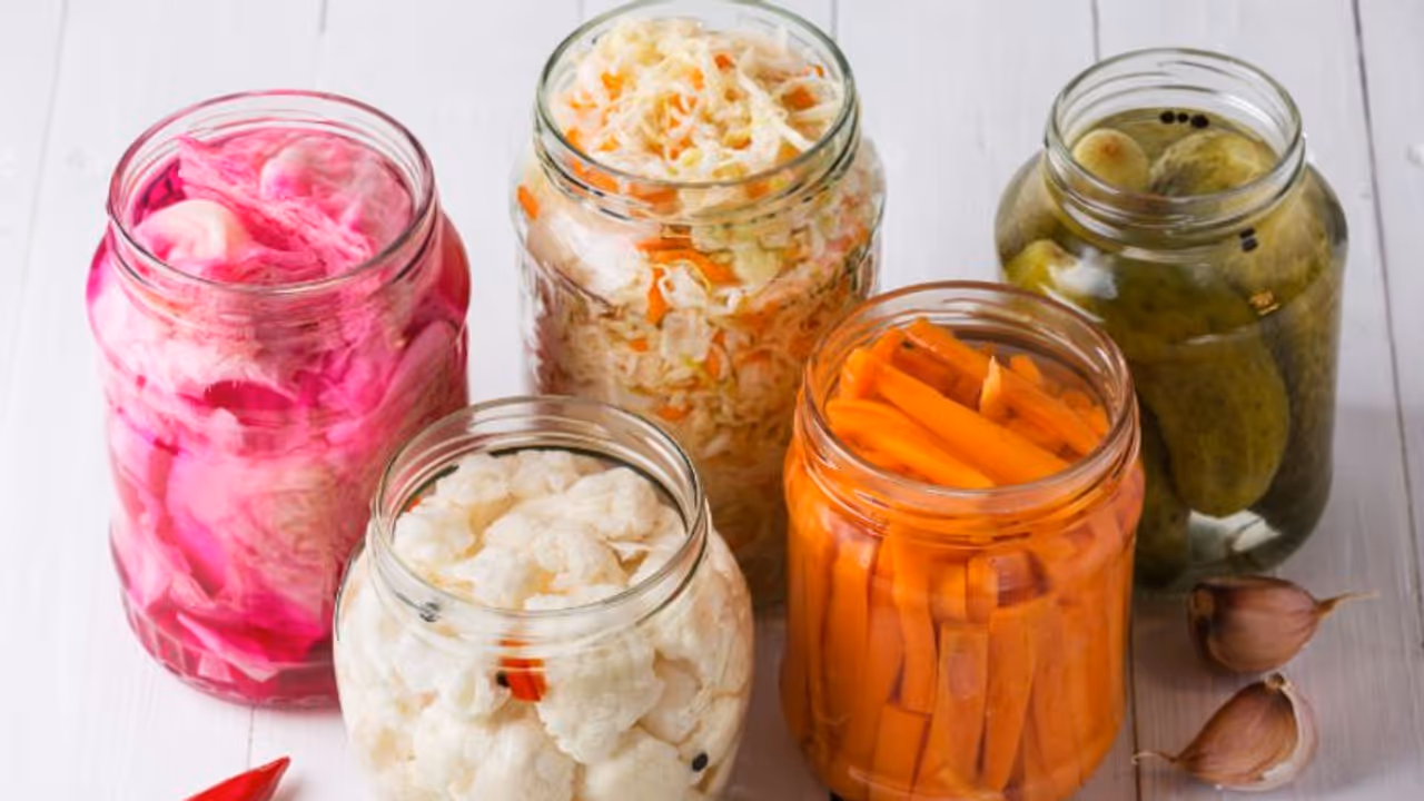 വയറിന്റെ ആരോഗ്യത്തിനായി കഴിക്കേണ്ട ആറ് പ്രോബയോട്ടിക് ഭക്ഷണങ്ങള്... വയറിന്റെ ആരോഗ്യത്തിനായി കഴിക്കേണ്ട ആറ് പ്രോബയോട്ടിക് ഭക്ഷണങ്ങള്...