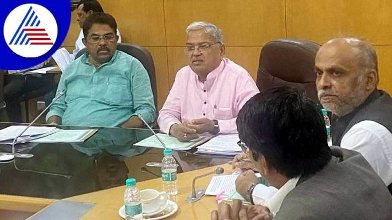 ಕೃಷ್ಣಾ ಮೇಲ್ದಂಡೆ: ಜಮೀನು ಪರಿಹಾರ ಹೆಚ್ಚಳಕ್ಕೆ ನಿರ್ಧಾರ: ಸಚಿವ ಅಶೋಕ್ ಕೃಷ್ಣಾ ಮೇಲ್ದಂಡೆ: ಜಮೀನು ಪರಿಹಾರ ಹೆಚ್ಚಳಕ್ಕೆ ನಿರ್ಧಾರ: ಸಚಿವ ಅಶೋಕ್