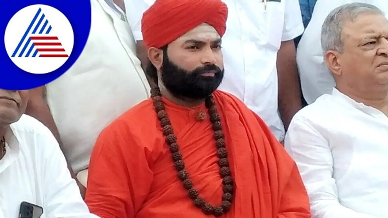 ನಾವು ಮೊದಲು ಹಿಂದೂ ಅನಂತರ ಲಿಂಗಾಯತ, ವೀರಶೈವ..; ತಮ್ಮ ಹೇಳಿಕೆ ಸಮರ್ಥಿಸಿಕೊಂಡ ವಚನಾನಂದ ಸ್ವಾಮೀಜಿ