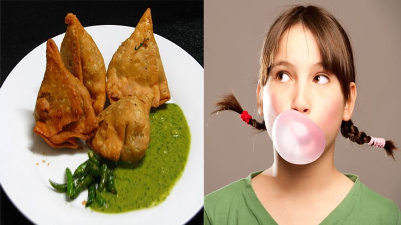 कहीं च्यूइंगम चबाना है बैन, तो कहीं समोसे खाने पर है पाबंदी, जानें इन देशों के अजीब नियम कहीं च्यूइंगम चबाना है बैन, तो कहीं समोसे खाने पर है पाबंदी, जानें इन देशों के अजीब नियम