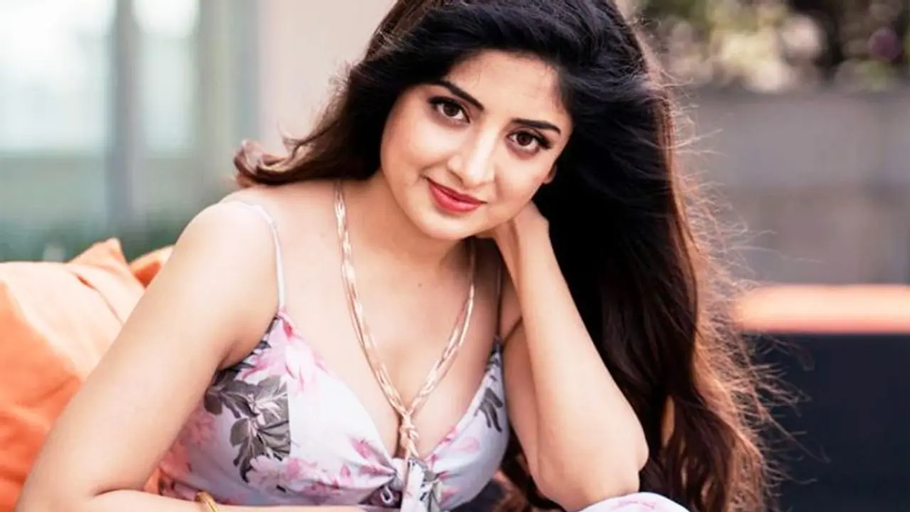 ಅಪರೂಪದ ಕಾಯಿಲೆಯಿಂದ ಬಳಲುತ್ತಿದ್ದಾರೆ ನಟಿ ಪೂನಂ ಕೌರ್ ಅಪರೂಪದ ಕಾಯಿಲೆಯಿಂದ ಬಳಲುತ್ತಿದ್ದಾರೆ ನಟಿ ಪೂನಂ ಕೌರ್