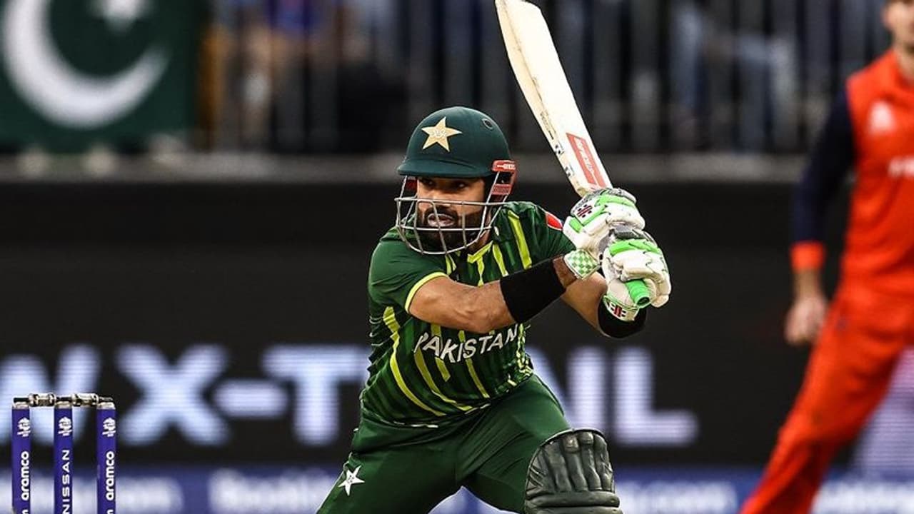 T20 World Cup: पाकिस्तान के हाथ लगी पहली जीत, नीदरलैंड को 37 गेंद पहले 7 विकेट से हराया, रनरेट भी सुधारा T20 World Cup: पाकिस्तान के हाथ लगी पहली जीत, नीदरलैंड को 37 गेंद पहले 7 विकेट से हराया, रनरेट भी सुधारा