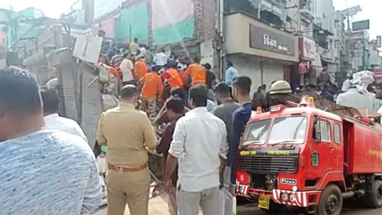 महाराष्ट्र के अमरावती में बड़ा हादसा: दो मंजिला इमारत गिरी, 4 लोगों की मौत, मौके पर पहुंची सांसद नवनीत राणा महाराष्ट्र के अमरावती में बड़ा हादसा: दो मंजिला इमारत गिरी, 4 लोगों की मौत, मौके पर पहुंची सांसद नवनीत राणा