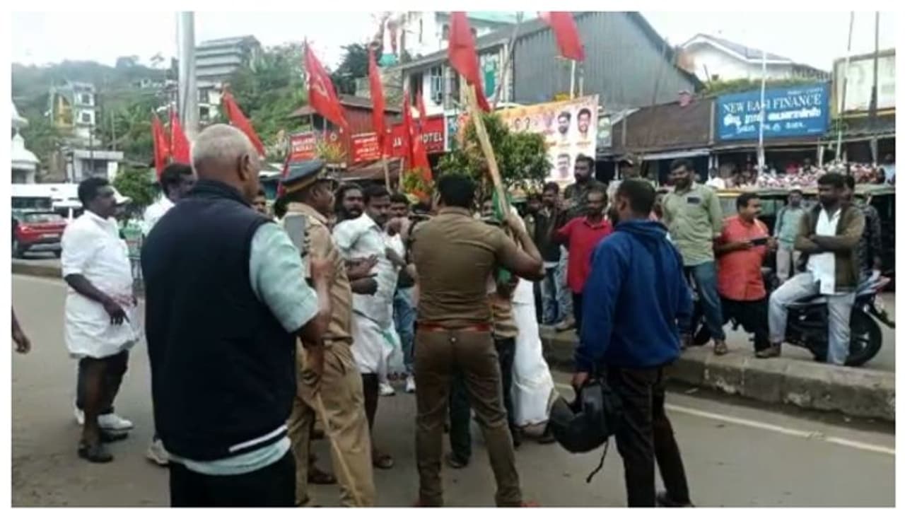 സിപിഐ കോണ്‍ഗ്രസ് സംഘര്‍ഷം; മൂന്നാര്‍ മുന്‍ പഞ്ചായത്ത് വൈസ് പ്രസിഡന്‍റടക്കം 5 പേര്‍ കീഴടങ്ങി