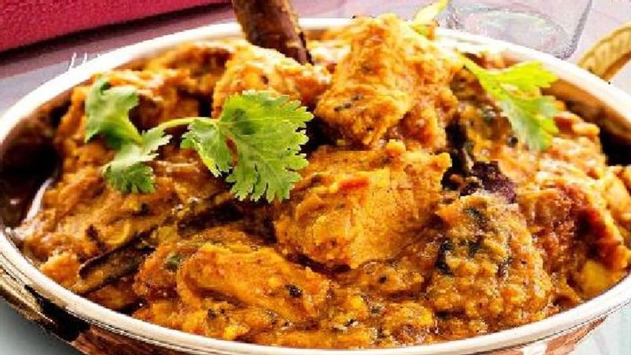 சிலோன் பரோட்டாவுக்கு சூப்பர் சைடிஷ் ''சிலோன் சிக்கன் ப்ரை'' செய்வோமா? சிலோன் பரோட்டாவுக்கு சூப்பர் சைடிஷ் ''சிலோன் சிக்கன் ப்ரை'' செய்வோமா?