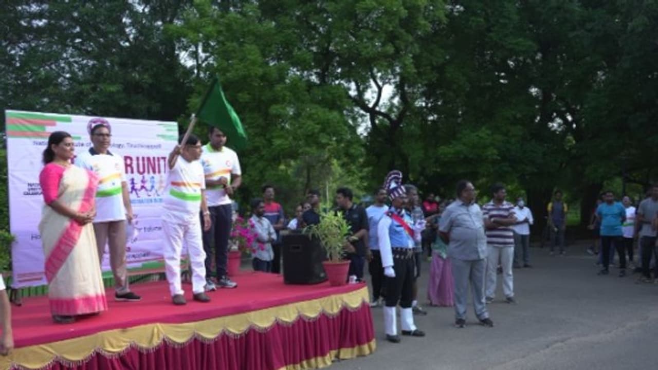 திருச்சி என்ஐடியில் தேசிய ஒற்றுமை நாள் நிகழ்ச்சி; மத்திய இணை அமைச்சர் சுபாஷ் சர்கார் பங்கேற்பு!!