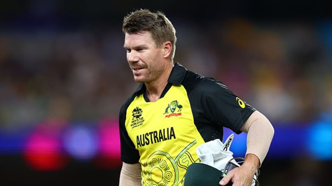 டி20 உலக கோப்பை: மோசமான சாதனையில் முதலிடம் பிடித்த டேவிட் வார்னர் டி20 உலக கோப்பை: மோசமான சாதனையில் முதலிடம் பிடித்த டேவிட் வார்னர்