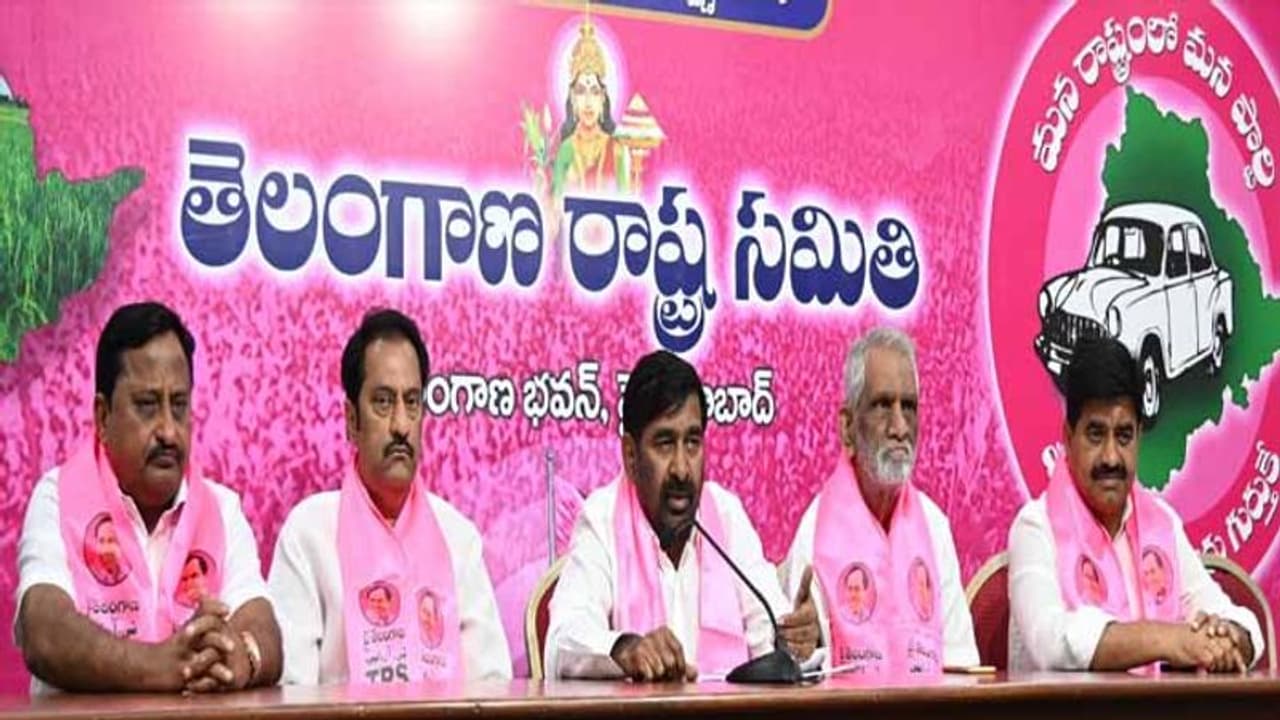 ఎన్ని కుట్రలు చేసినా మునుగోడులో బీజేపీకి డిపాజిట్ కూడ దక్కదు:మంత్రి జగదీష్ రెడ్డి ఎన్ని కుట్రలు చేసినా మునుగోడులో బీజేపీకి డిపాజిట్ కూడ దక్కదు:మంత్రి జగదీష్ రెడ్డి