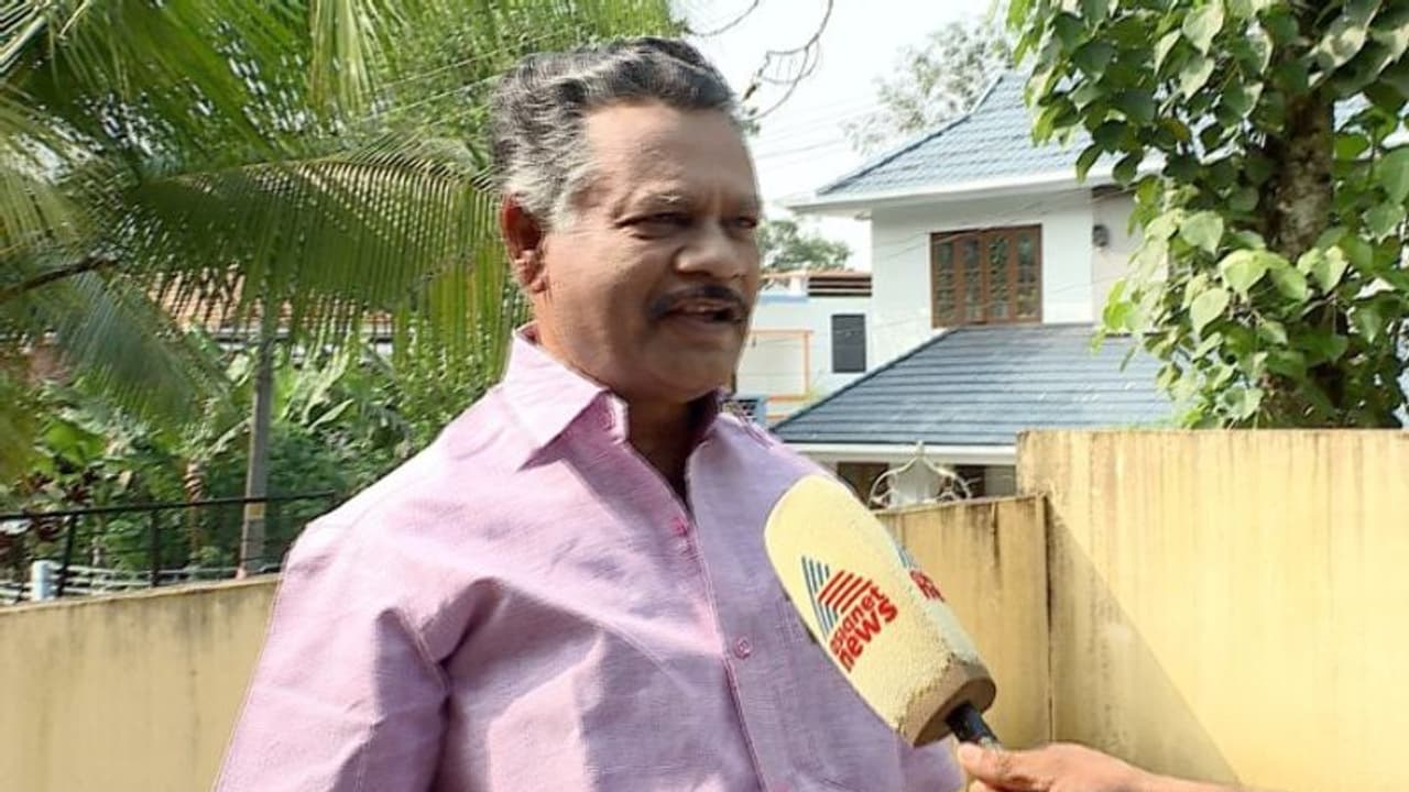 Kerala Piravi 2022 : കേരളപ്പിറവിക്ക് ജനിച്ചതിനാല്‍ കേരളകുമാരൻ നായര്‍ എന്ന് പേര്; പേര് കേട്ട് അമ്പരന്നോ?