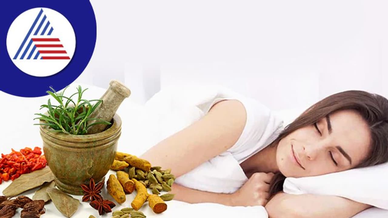 ಹೊತ್ತಿಲ್ಲದ ಹೊತ್ತಿಗೆ ಮಲಗಿದರೆ ಆರೋಗ್ಯಕ್ಕೆ ಕುತ್ತು, ಹಾಗಾದರೆ ಮಲಗಲು ಯಾವುದು ಬೆಸ್ಟ್ ಟೈಮ್? ಹೊತ್ತಿಲ್ಲದ ಹೊತ್ತಿಗೆ ಮಲಗಿದರೆ ಆರೋಗ್ಯಕ್ಕೆ ಕುತ್ತು, ಹಾಗಾದರೆ ಮಲಗಲು ಯಾವುದು ಬೆಸ್ಟ್ ಟೈಮ್?