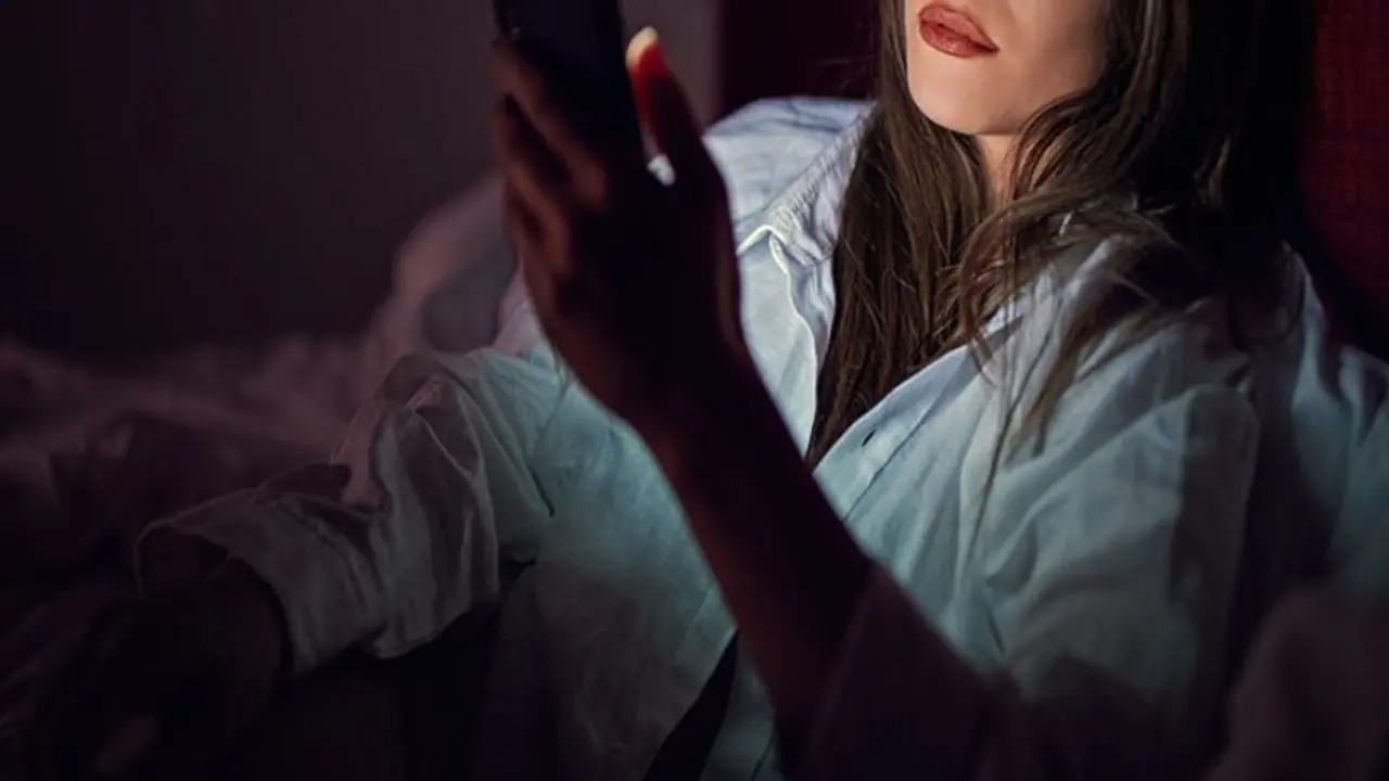 60 साल की पत्नी बेटे के दोस्त के साथ कर रही थी 'गलत काम', 72 साल के पति ने दी दर्दनाक सजा 60 साल की पत्नी बेटे के दोस्त के साथ कर रही थी 'गलत काम', 72 साल के पति ने दी दर्दनाक सजा