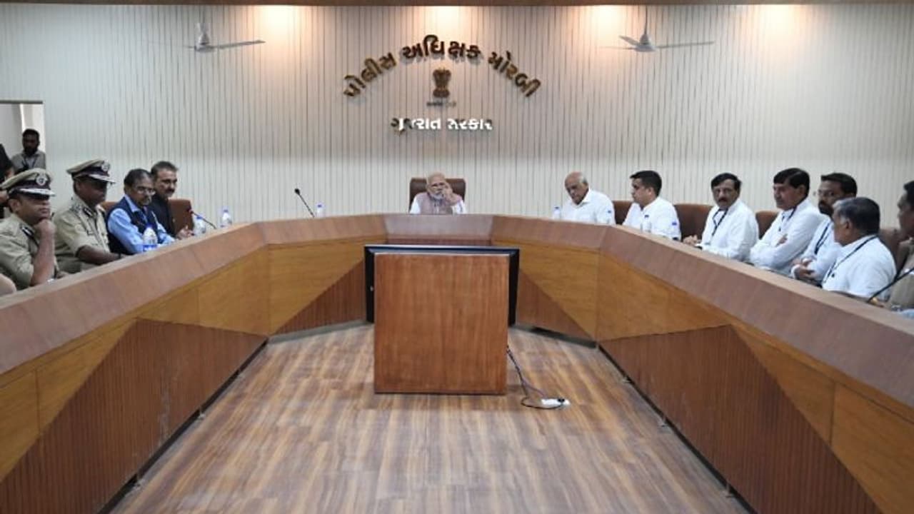 Detailed and extensive inquiry must on Morbi bridge collapse: PM Modi Detailed and extensive inquiry must on Morbi bridge collapse: PM Modi