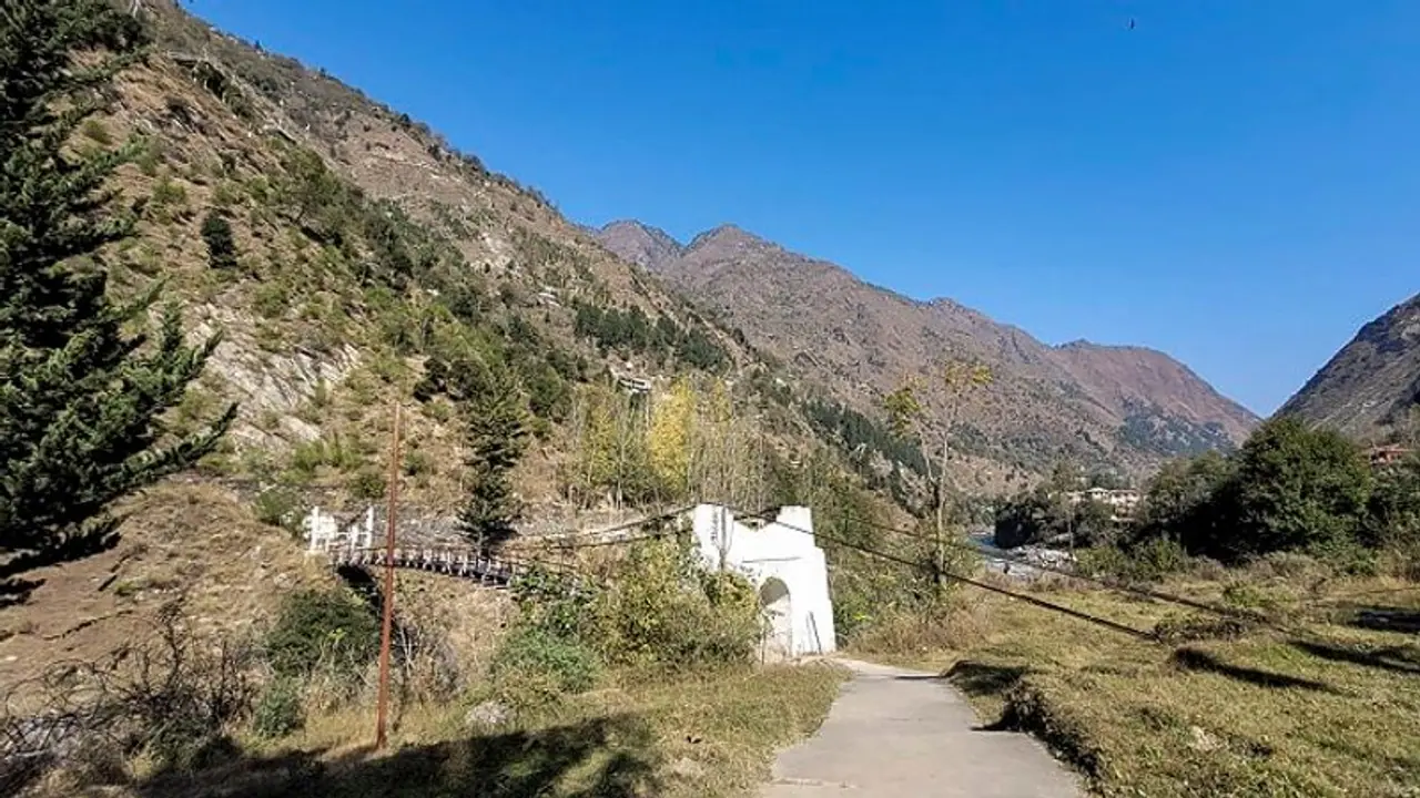 Tithwal, a village in Kashmir along LoC hopes divided bridge will bridge the divide