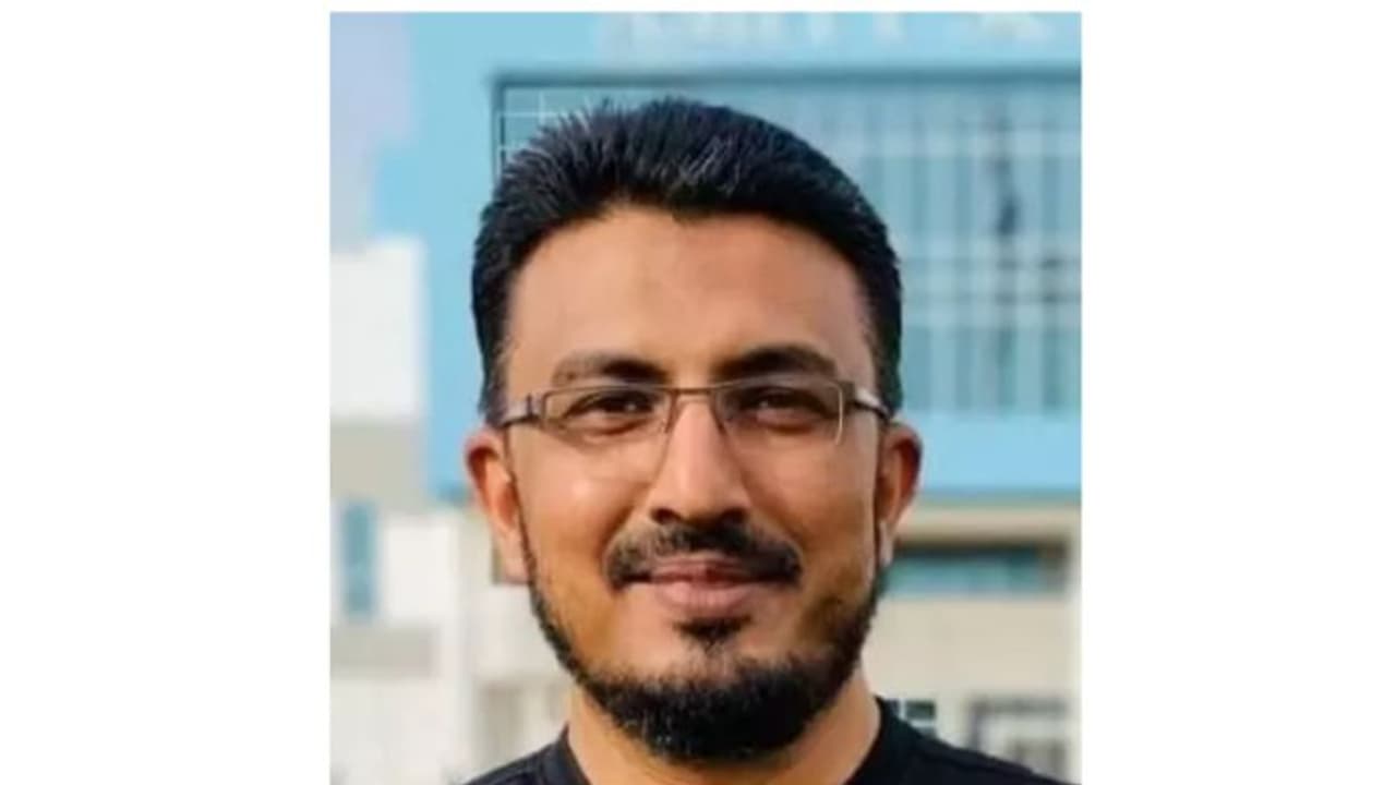 ഹൃദയാഘാതത്തെ തുടര്ന്ന് ചികിത്സയിലായിരുന്ന പ്രവാസി മലയാളി മരിച്ചു ഹൃദയാഘാതത്തെ തുടര്ന്ന് ചികിത്സയിലായിരുന്ന പ്രവാസി മലയാളി മരിച്ചു