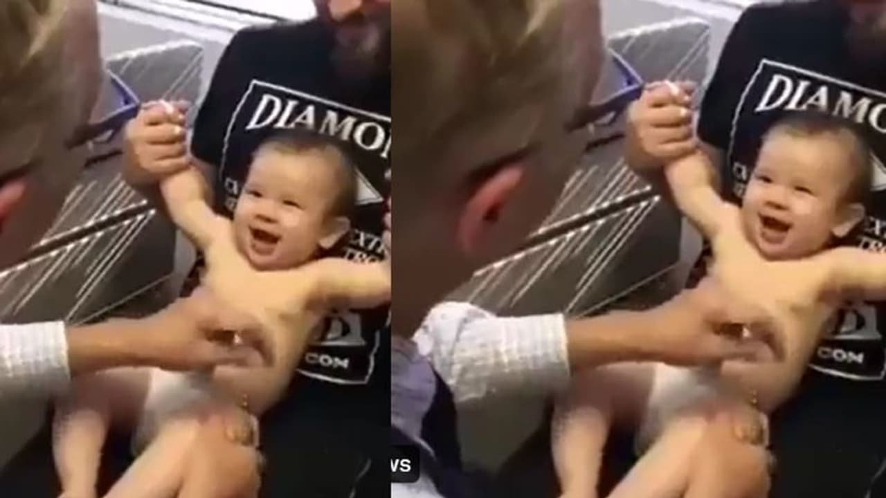 ಹಾಲುಗಲ್ಲದ ಕಂದನಿಗೆ ಇಂಜೆಕ್ಷನ್ ಕೊಡಲು ವೈದ್ಯರ ವಿಭಿನ್ನ ಕಸರತ್ತು... ವಿಡಿಯೋ ವೈರಲ್