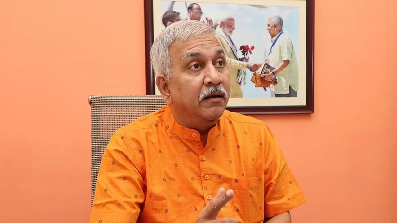 திமுகவின் உருட்டல், மெரட்டலுக்கெல்லாம் பாஜக அஞ்சாது பாஜக துணை தலைவர் நாராயணன் திருப்பதி டுவீட்!