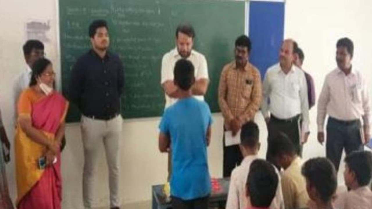 నిబంధనలు అతిక్రమిస్తే చర్యలు తప్పవు.. నారాయణ జూనియర్ కాలేజీకి రూ.5 లక్షల జరిమానా నిబంధనలు అతిక్రమిస్తే చర్యలు తప్పవు.. నారాయణ జూనియర్ కాలేజీకి రూ.5 లక్షల జరిమానా