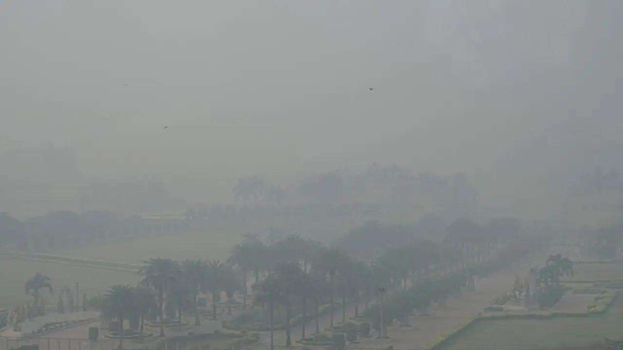 लगातार बिगड़ रही दिल्ली NCR की हवा, केंद्रीय मंत्री ने पराली को लेकर दी केजरीवाल को सलाह आपको कौन रोक रहा है?