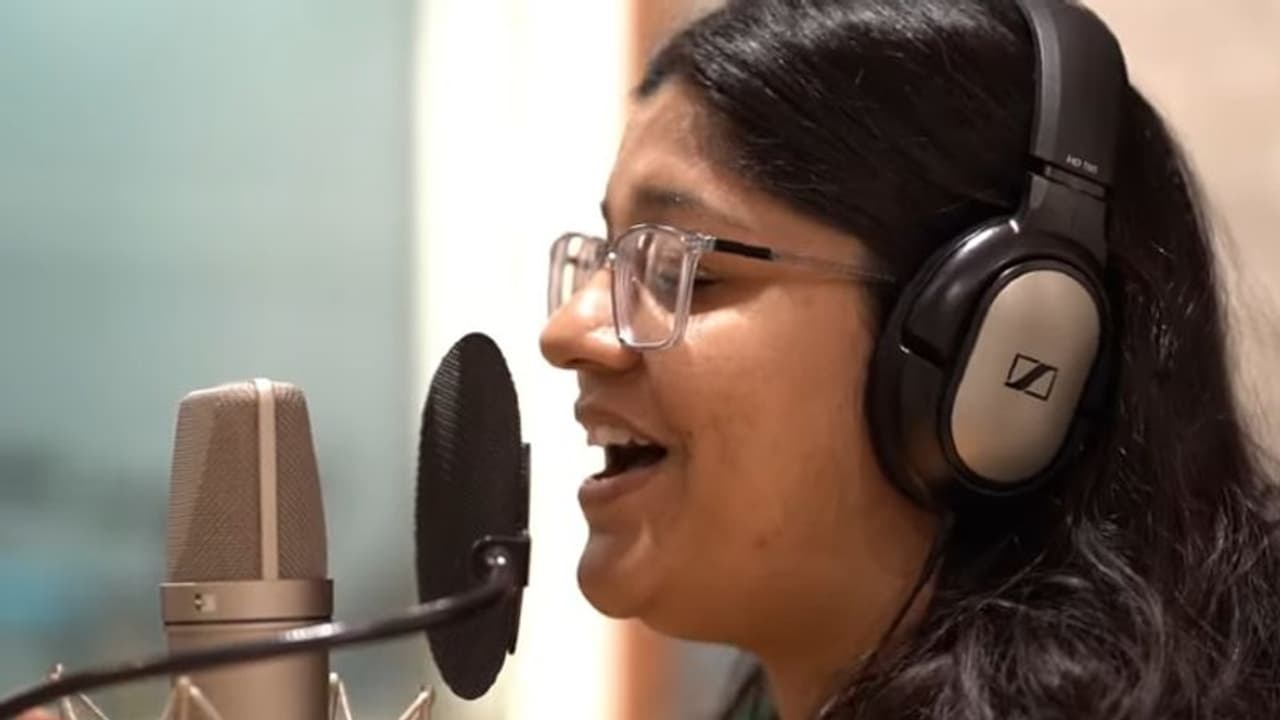 'നിതം ഒരു വാനം' റിലീസിന്, തമിഴ് ചിത്രത്തിനായി അപര്‍ണ ബാലമുരളിയുടെ ഗാനം