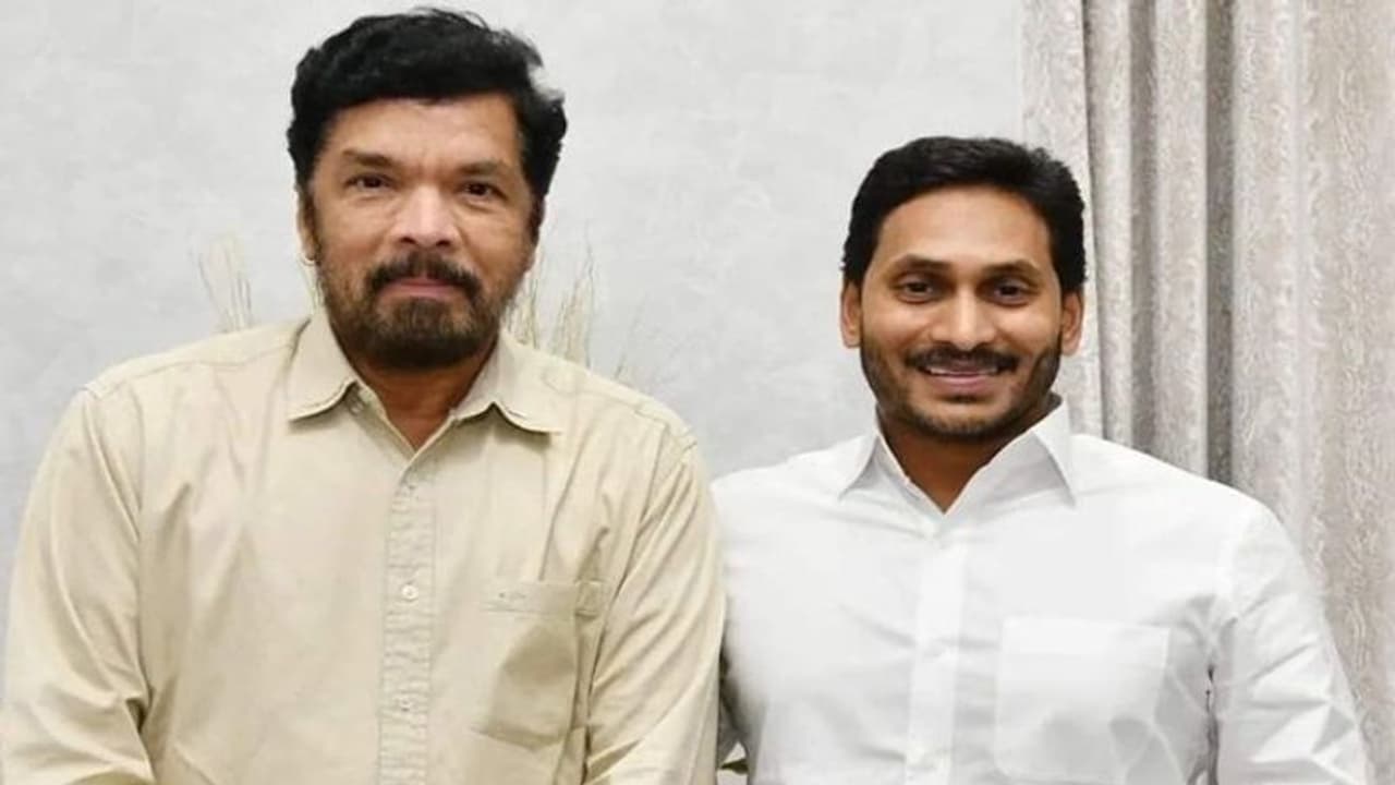 పోసాని కృష్ణ మురళికి సీఎం జగన్ గుడ్ న్యూస్.. కీలక పదవిని కట్టబెడుతూ ఉత్తర్వులు.. పోసాని కృష్ణ మురళికి సీఎం జగన్ గుడ్ న్యూస్.. కీలక పదవిని కట్టబెడుతూ ఉత్తర్వులు..