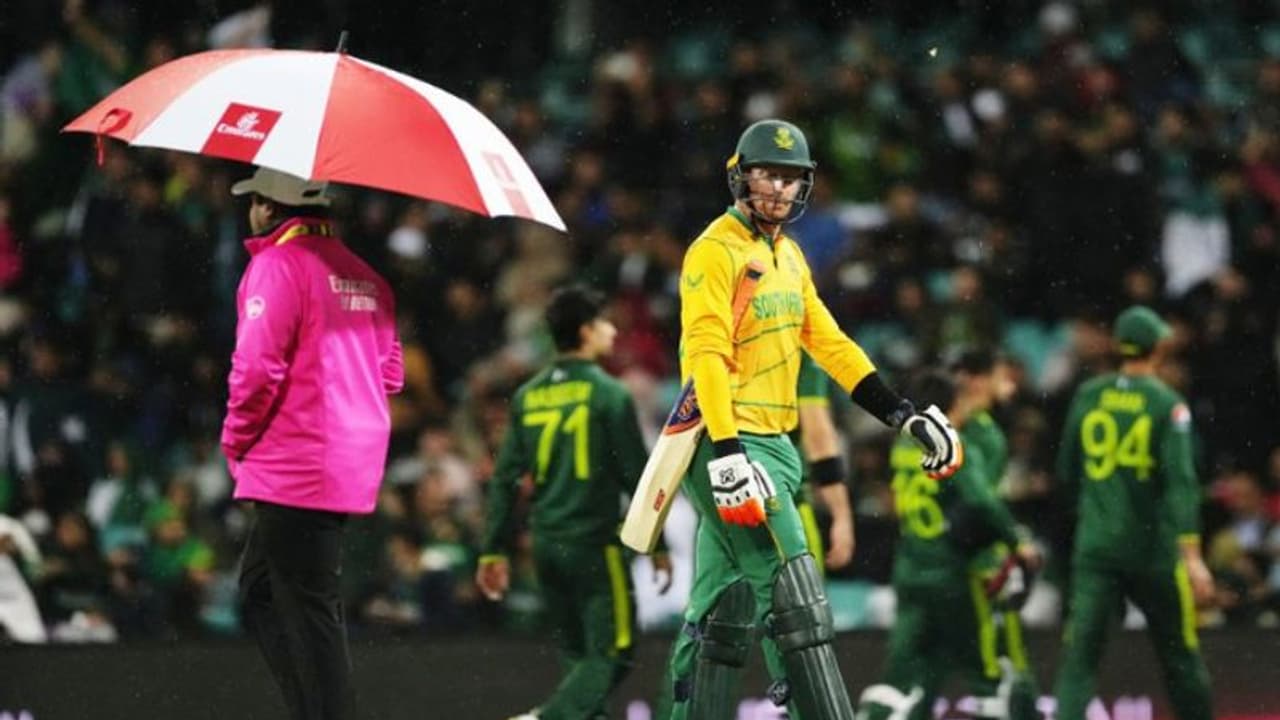 ജീവന്‍ തിരിച്ചുപിടിച്ച് പാകിസ്ഥാന്‍, മറ്റ് ടീമുകള്‍ക്ക് കിട്ടിയത് മുട്ടന്‍ പണി; ടീം ഇന്ത്യക്ക് പാരയോ?