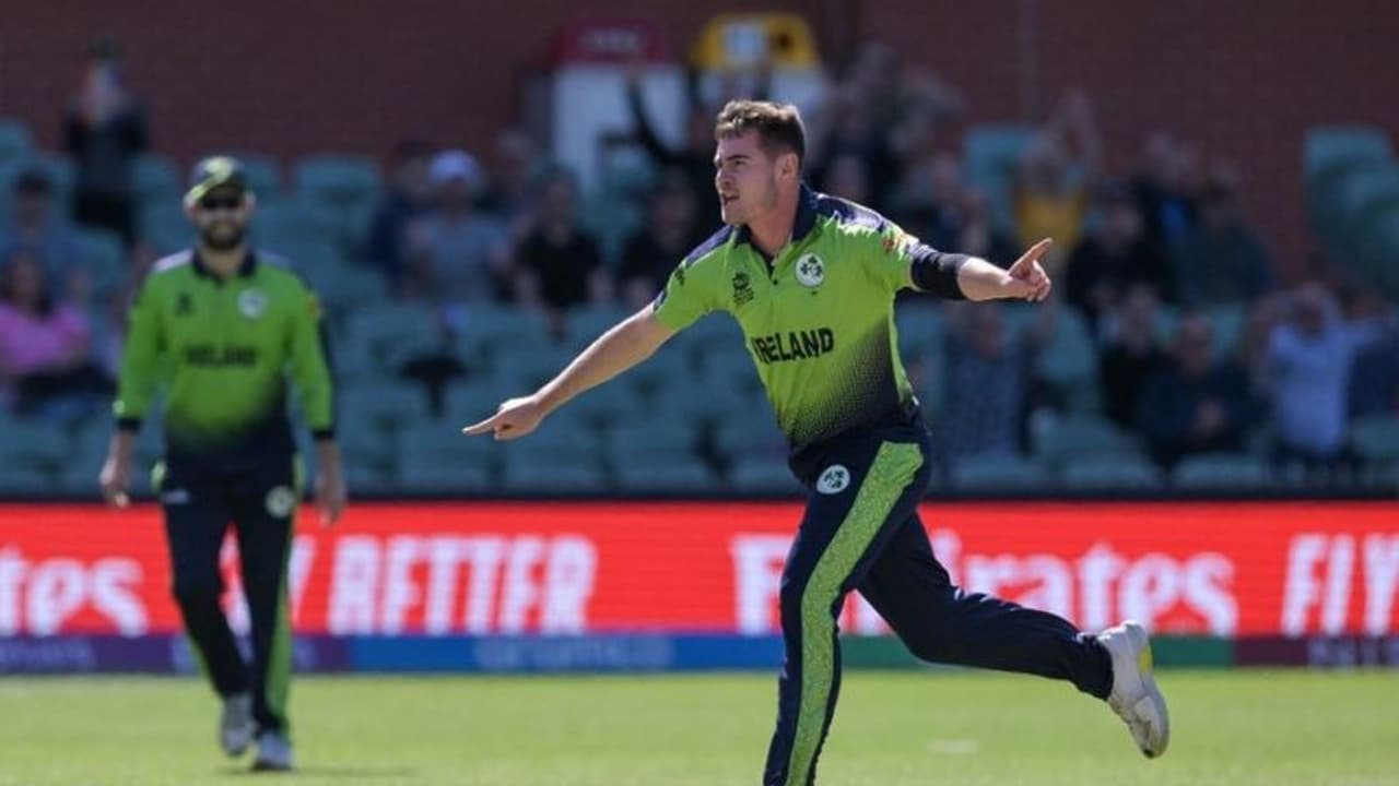 വിക്കറ്റ് വേട്ടയിലും ജോഷ്വ ലിറ്റില് റെക്കോര്ഡിട്ടു; ഭുവനേശ്വര് കുമാറിനേയും പിന്തള്ളി ഒന്നാമത് വിക്കറ്റ് വേട്ടയിലും ജോഷ്വ ലിറ്റില് റെക്കോര്ഡിട്ടു; ഭുവനേശ്വര് കുമാറിനേയും പിന്തള്ളി ഒന്നാമത്