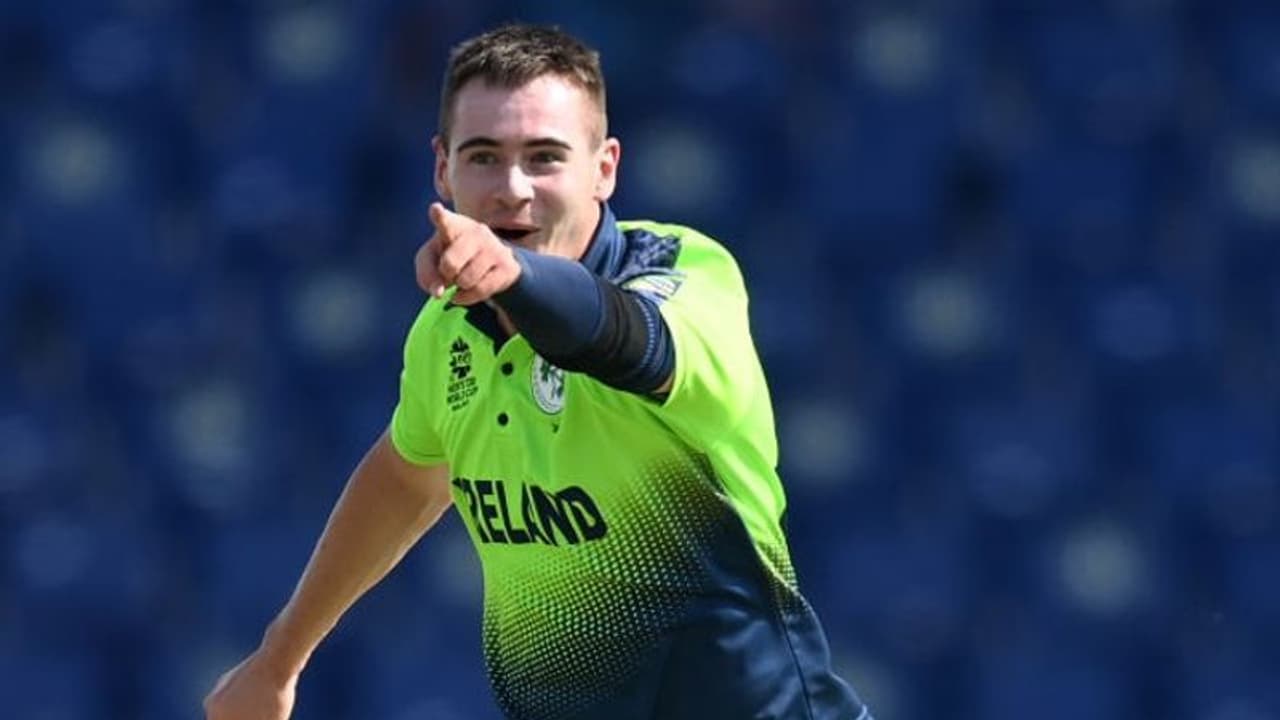 ന്യൂസിലന്ഡിനെതിരെ ഹാട്രിക്ക്, തകര്പ്പന് റെക്കോര്ഡുമായി അയര്ലന്ഡ് താരം ജോഷ്വ ലിറ്റില് ന്യൂസിലന്ഡിനെതിരെ ഹാട്രിക്ക്, തകര്പ്പന് റെക്കോര്ഡുമായി അയര്ലന്ഡ് താരം ജോഷ്വ ലിറ്റില്