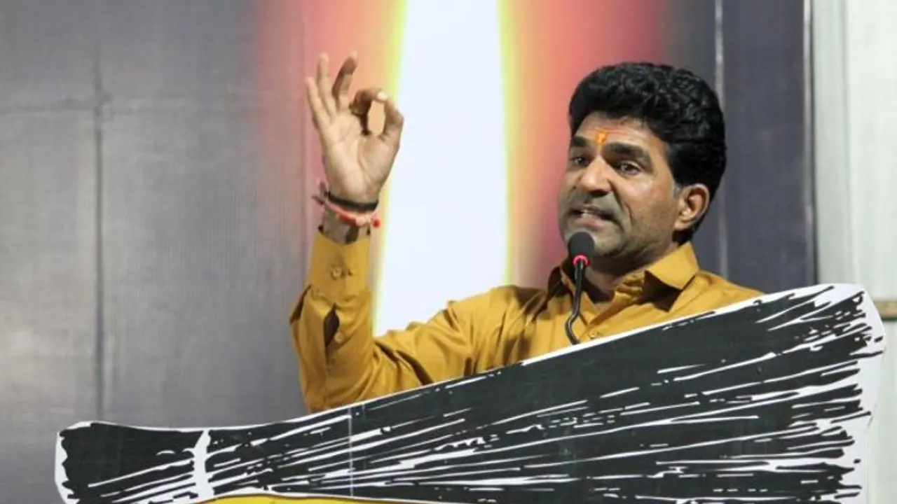 Arvind Kejriwal names Isudan Gadhvi as Gujarat AAP CM face Arvind Kejriwal names Isudan Gadhvi as Gujarat AAP CM face