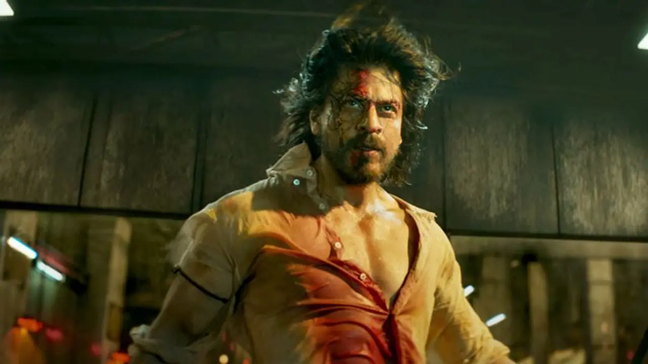 दर्द सहा, पागलपन की हद तक ली एक्शन की ट्रेनिंग, डायरेक्टर ने बताया कैसे 'पठान' बने शाहरुख़ खान?