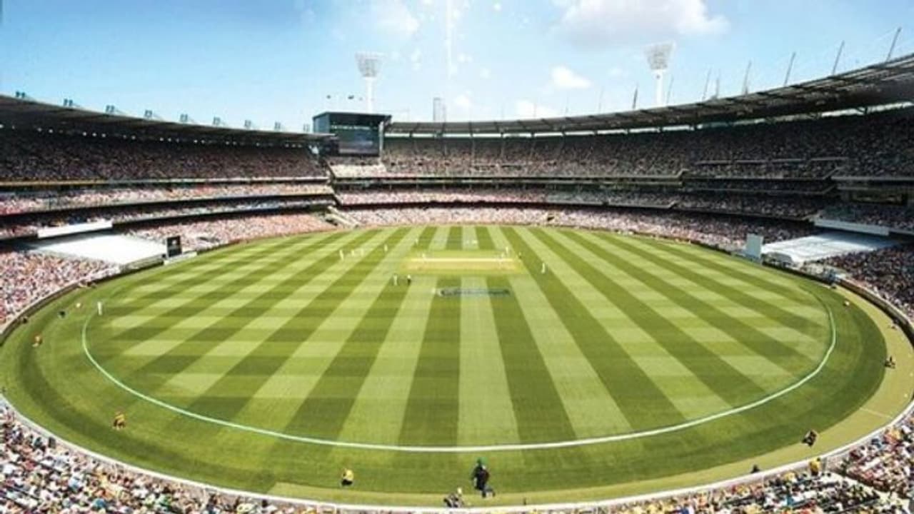 ഇന്ത്യ സിംബാബ്വെ പോരാട്ടം; മെല്ബണ് പിച്ചില് നിന്ന് എന്തെല്ലാം പ്രതീക്ഷിക്കാം, ട്വിസ്റ്റുണ്ടാകുമോ? ഇന്ത്യ സിംബാബ്വെ പോരാട്ടം; മെല്ബണ് പിച്ചില് നിന്ന് എന്തെല്ലാം പ്രതീക്ഷിക്കാം, ട്വിസ്റ്റുണ്ടാകുമോ?