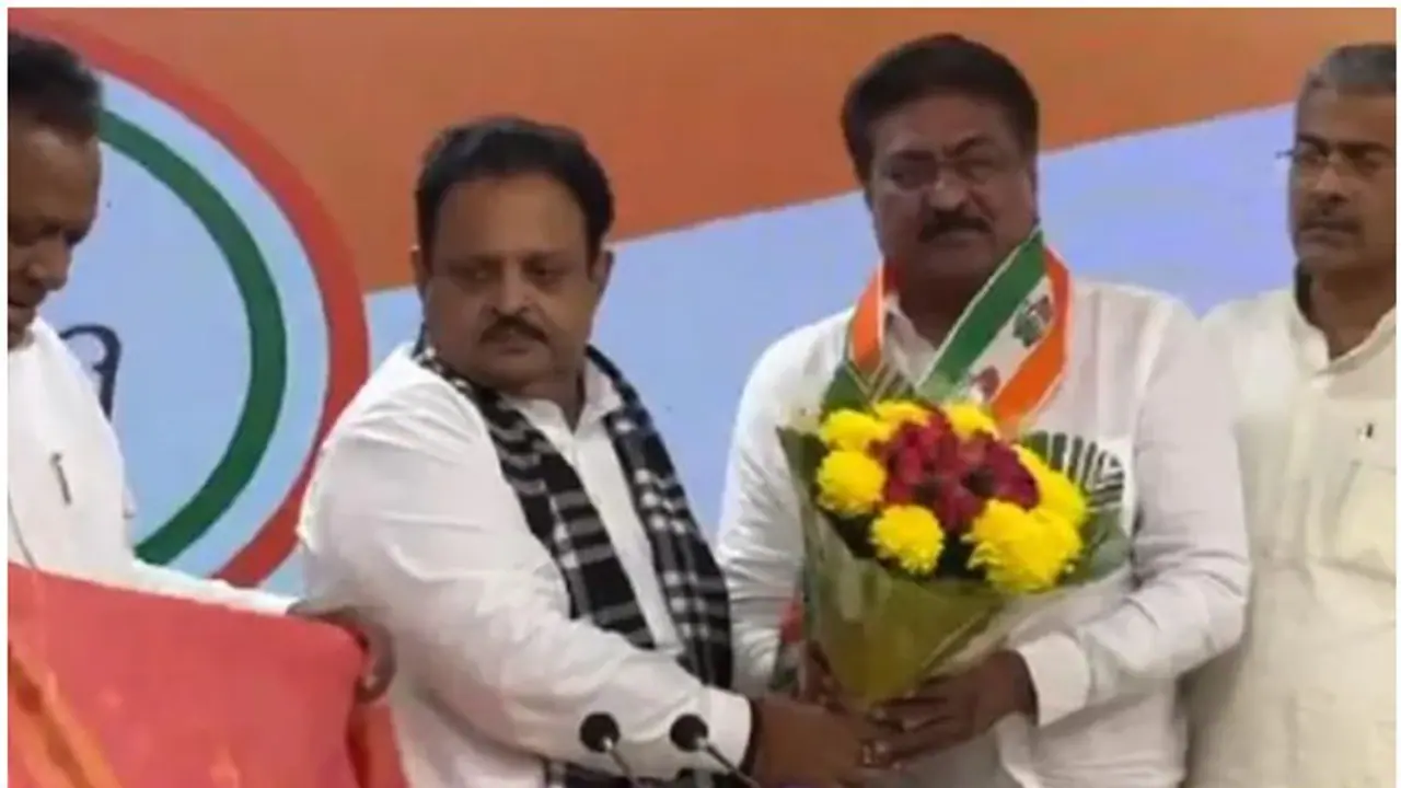 വലിയ പ്രതീക്ഷയോടെ കോൺഗ്രസ് വിട്ട് എഎപിയിലേക്ക് പോയി, ഒടുവിൽ നിരാശനായി മടങ്ങിയെത്തി, ഗുജറാത്തിൽ സംഭവിക്കുന്നത്! വലിയ പ്രതീക്ഷയോടെ കോൺഗ്രസ് വിട്ട് എഎപിയിലേക്ക് പോയി, ഒടുവിൽ നിരാശനായി മടങ്ങിയെത്തി, ഗുജറാത്തിൽ സംഭവിക്കുന്നത്!