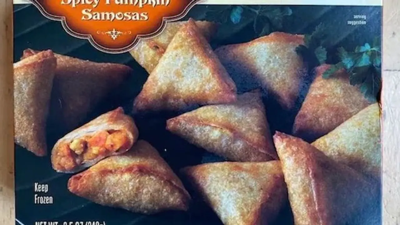 'എന്തിനാണ് സമൂസയെ ഇങ്ങനെ കൊല്ലുന്നത്?'; വ്യത്യസ്തമായ സമൂസയ്ക്ക് വിമര്‍ശനം