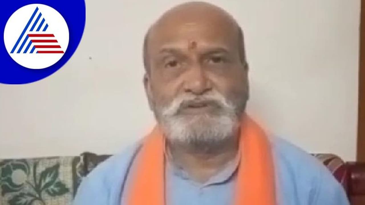 ಈ ಬಾರಿ ಪಕ್ಷೇತರ ಅಭ್ಯರ್ಥಿಯಾಗಿ ಚುನಾವಣೆಗೆ ಸ್ಪರ್ಧೆ ಮಾಡುವುದು ಖಚಿತ: ಪ್ರಮೋದ್ ಮುತಾಲಿಕ್ ಈ ಬಾರಿ ಪಕ್ಷೇತರ ಅಭ್ಯರ್ಥಿಯಾಗಿ ಚುನಾವಣೆಗೆ ಸ್ಪರ್ಧೆ ಮಾಡುವುದು ಖಚಿತ: ಪ್ರಮೋದ್ ಮುತಾಲಿಕ್