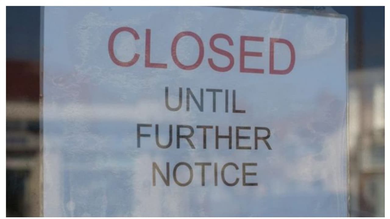 വൃത്തിഹീനമായ സ്റ്റോര്, ശുചിത്വം പാലിച്ചില്ല; യുഎഇയില് പ്രമുഖ സൂപ്പര്മാര്ക്കറ്റ് ശാഖ അടച്ചുപൂട്ടി വൃത്തിഹീനമായ സ്റ്റോര്, ശുചിത്വം പാലിച്ചില്ല; യുഎഇയില് പ്രമുഖ സൂപ്പര്മാര്ക്കറ്റ് ശാഖ അടച്ചുപൂട്ടി