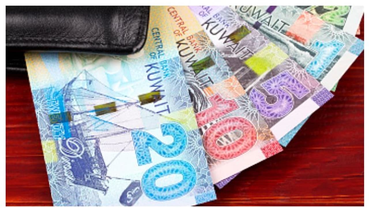 പൊലീസ് ചമഞ്ഞ് പ്രവാസിയുടെ പണം തട്ടിയെടുത്തു; പ്രതികള്‍ക്കായി അന്വേഷണം