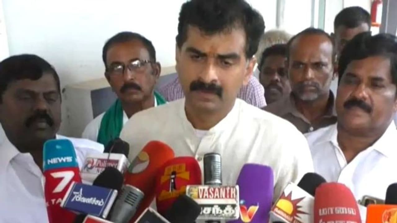 தலிபான்களின் கருத்து தான் ஆர்.எஸ்.எஸ்.ன் கருத்து துரை வைகோ கோவையில் பேட்டி தலிபான்களின் கருத்து தான் ஆர்.எஸ்.எஸ்.ன் கருத்து துரை வைகோ கோவையில் பேட்டி