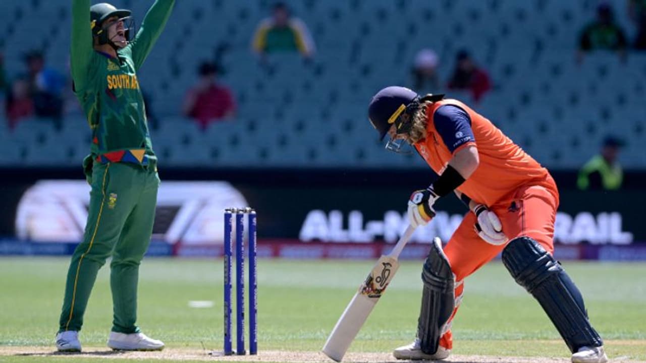 സെമി ഉറപ്പിക്കുമോ ദക്ഷിണാഫ്രിക്ക; നെതര്ലന്ഡ്സിനെതിരെ 159 റണ്സ് വിജയലക്ഷ്യം സെമി ഉറപ്പിക്കുമോ ദക്ഷിണാഫ്രിക്ക; നെതര്ലന്ഡ്സിനെതിരെ 159 റണ്സ് വിജയലക്ഷ്യം