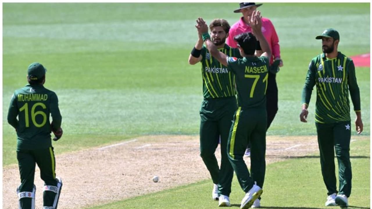 T20 World Cup: ಶಾಹೀನ್ ಅಫ್ರಿದಿ ಮಾರಕ ದಾಳಿ, ಪಾಕ್‌ಗೆ ಸೆಮೀಸ್‌ಗೇರಲು ಸಾಧಾರಣ ಗುರಿ..!