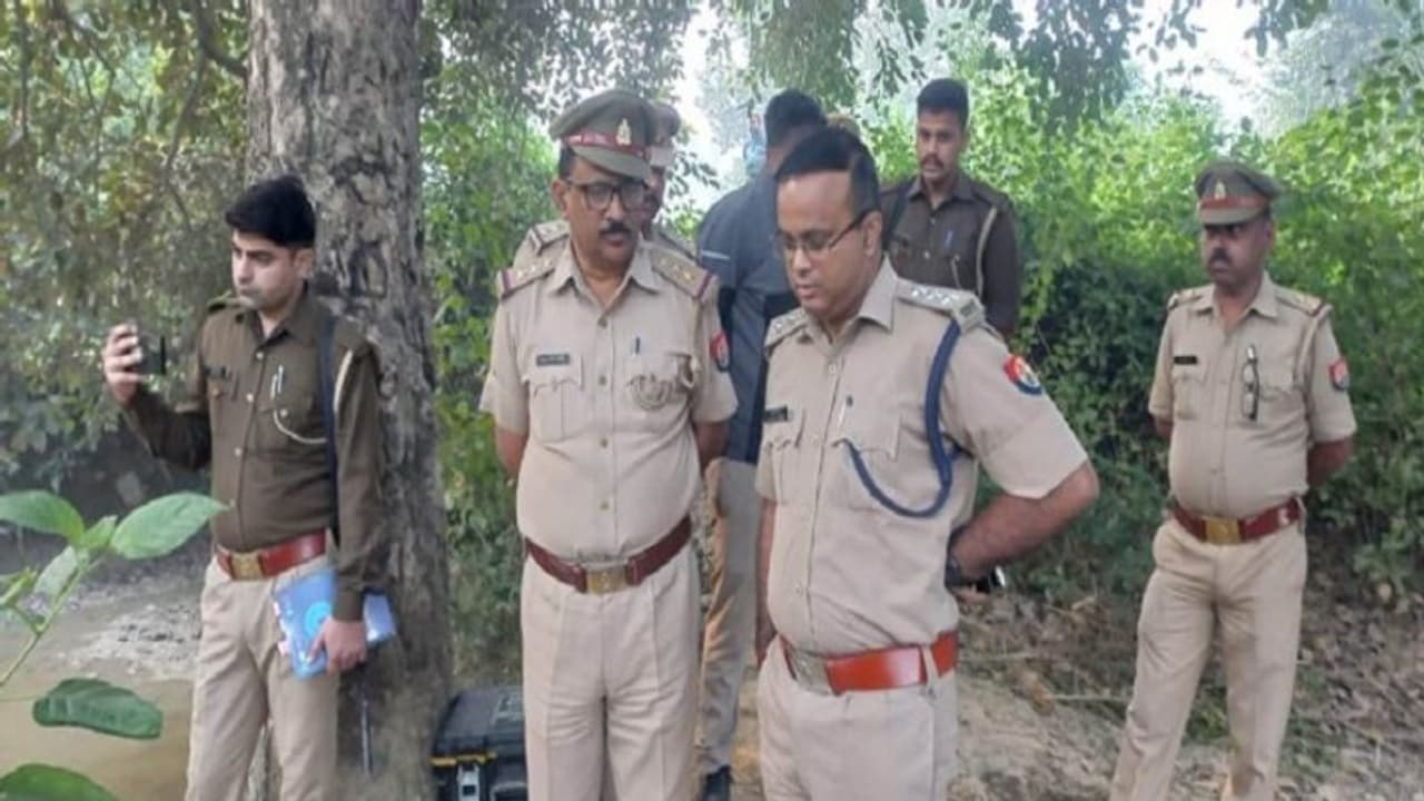 हैवान बने भाई ने पहले बहन और प्रेमी को बेरहमी से पीटा, फिर चाकू से रेत दिया गला, दोहरे हत्याकांड से मचा हड़कंप हैवान बने भाई ने पहले बहन और प्रेमी को बेरहमी से पीटा, फिर चाकू से रेत दिया गला, दोहरे हत्याकांड से मचा हड़कंप