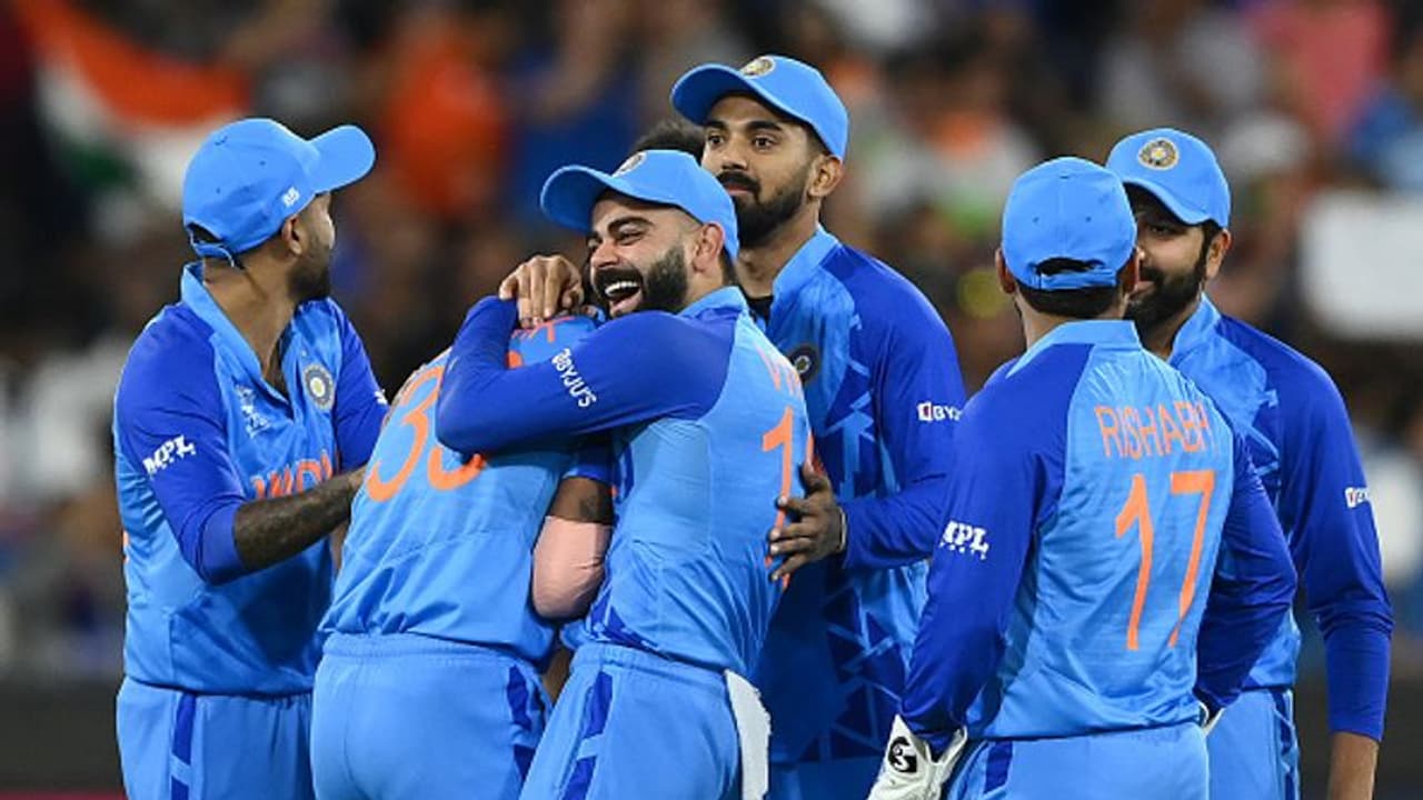 സിംംബാബ്‌വെക്കെതിരെ കൂറ്റന്‍ ജയം, സെമിയില്‍ ഇന്ത്യ ഇംഗ്ലണ്ടിനെതിരെ; പാക് കിവീസ് ഒന്നാം സെമി