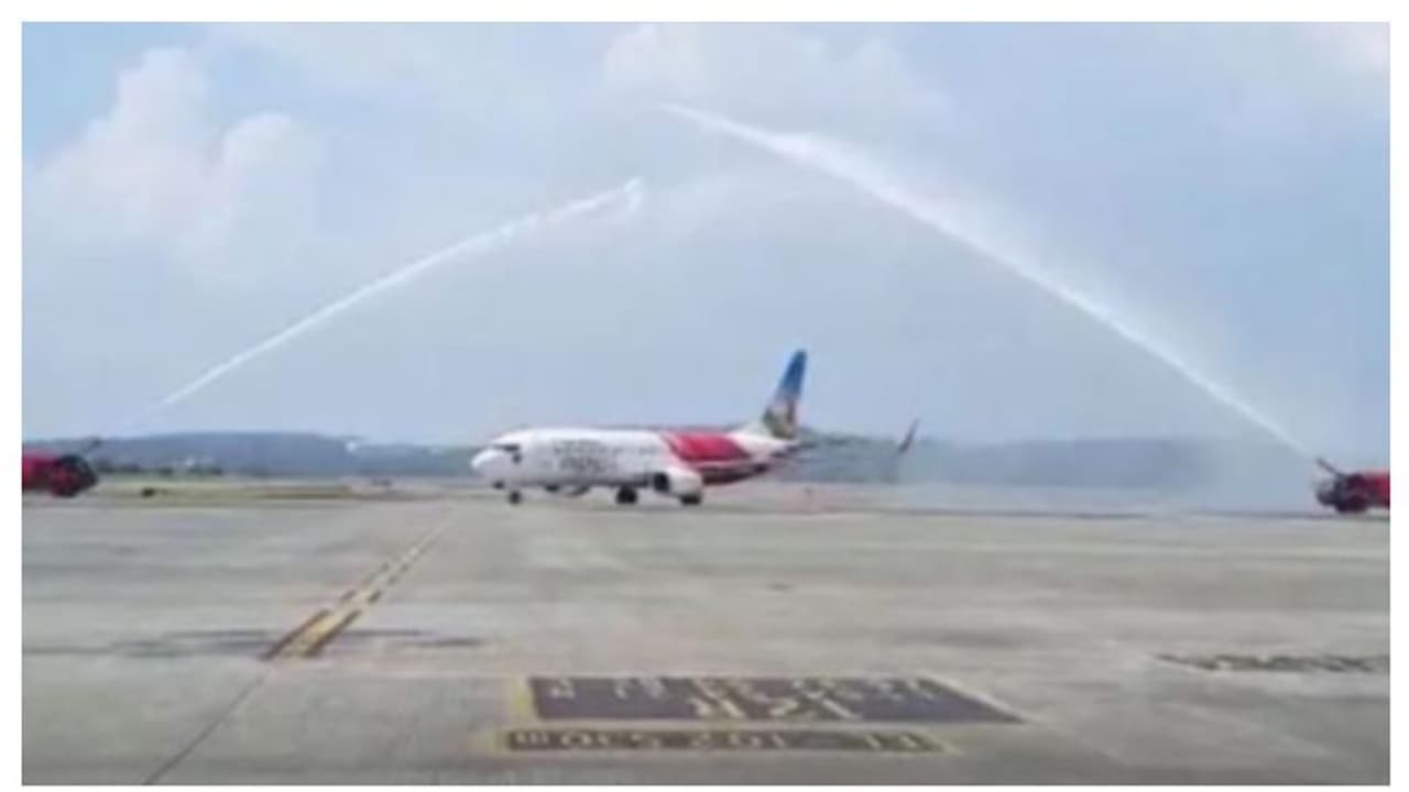 പ്രവാസികൾക്ക് തിരിച്ചടി; എയർ ഇന്ത്യ എക്സ്പ്രസിലെ സൗജന്യ സ്നാക്സ് ബോക്സ് വിതരണം നിർത്തി, ഇനി പണം നല്കണം പ്രവാസികൾക്ക് തിരിച്ചടി; എയർ ഇന്ത്യ എക്സ്പ്രസിലെ സൗജന്യ സ്നാക്സ് ബോക്സ് വിതരണം നിർത്തി, ഇനി പണം നല്കണം