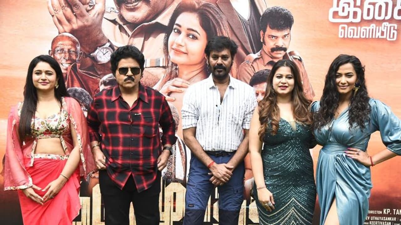 கார்த்திக் வெளியே தெரிந்த பிளேபாய்.. ராம்கி வெளியே தெரியாத பிளேபாய்! ரகசியத்தை உடைத்த ஆர்கே செல்வமணி கார்த்திக் வெளியே தெரிந்த பிளேபாய்.. ராம்கி வெளியே தெரியாத பிளேபாய்! ரகசியத்தை உடைத்த ஆர்கே செல்வமணி