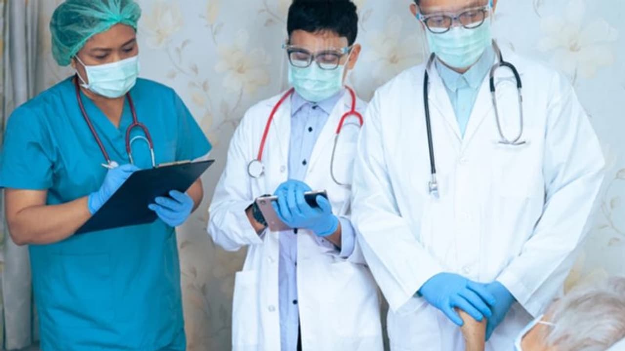 ಜಮ್ಮು ಮತ್ತು ಕಾಶ್ಮೀರದ ಭಯೋತ್ಪಾದಕ ಸಂತ್ರಸ್ತರಿಗೆ ವೈದ್ಯಕೀಯ ಸೀಟು ಕಾಯ್ದಿರಿಸಿದ ಭಾರತ ಸರಕಾರ ಜಮ್ಮು ಮತ್ತು ಕಾಶ್ಮೀರದ ಭಯೋತ್ಪಾದಕ ಸಂತ್ರಸ್ತರಿಗೆ ವೈದ್ಯಕೀಯ ಸೀಟು ಕಾಯ್ದಿರಿಸಿದ ಭಾರತ ಸರಕಾರ